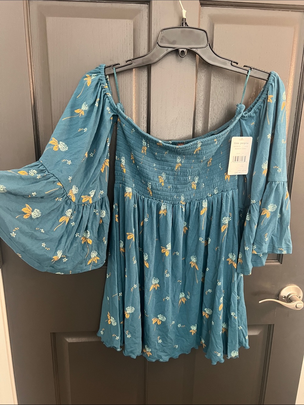 NWT Free People Floral Off-Shoulder Peasant Bohemian Festival blouse size Medium